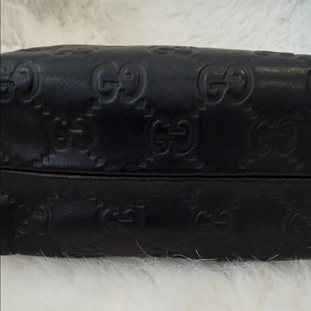 Gucci Black Embossed leather Toiletry Bag - Picture 7 of 13